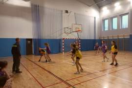 zawodniczki na boisku