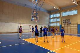 zawodniczki na boisku